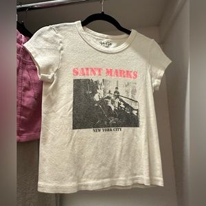 Brandy Melville tshirt